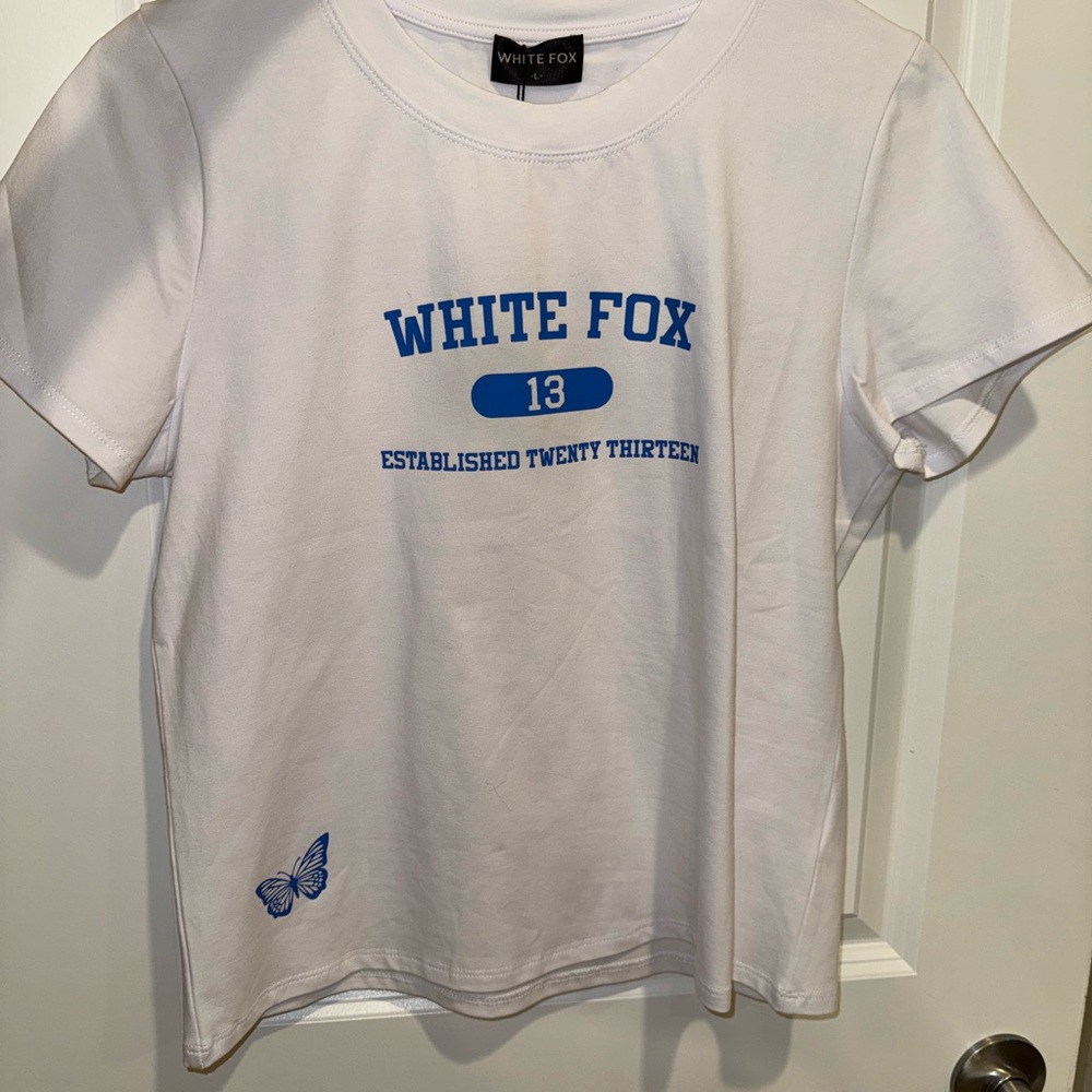 White Fox Boutique White and Blue Graphic Tee